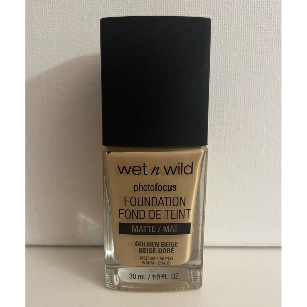 Wet n Wild Photo Focus Liquid Foundation Makeup Matte Golden Beige 1 Fl oz 368C